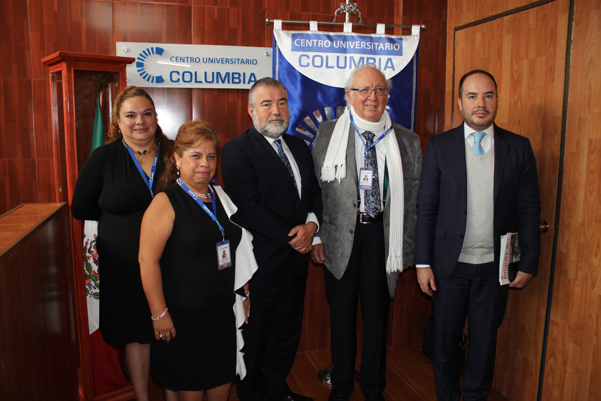 CONFERENCIA DE PRENSA PARA LA PRESENTACIÓN DE LA REVISTA BRÚJULA CIUDADANA