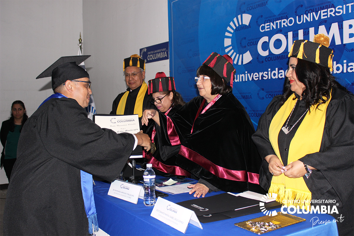 CEREMONIA DE GRADUACIÓN