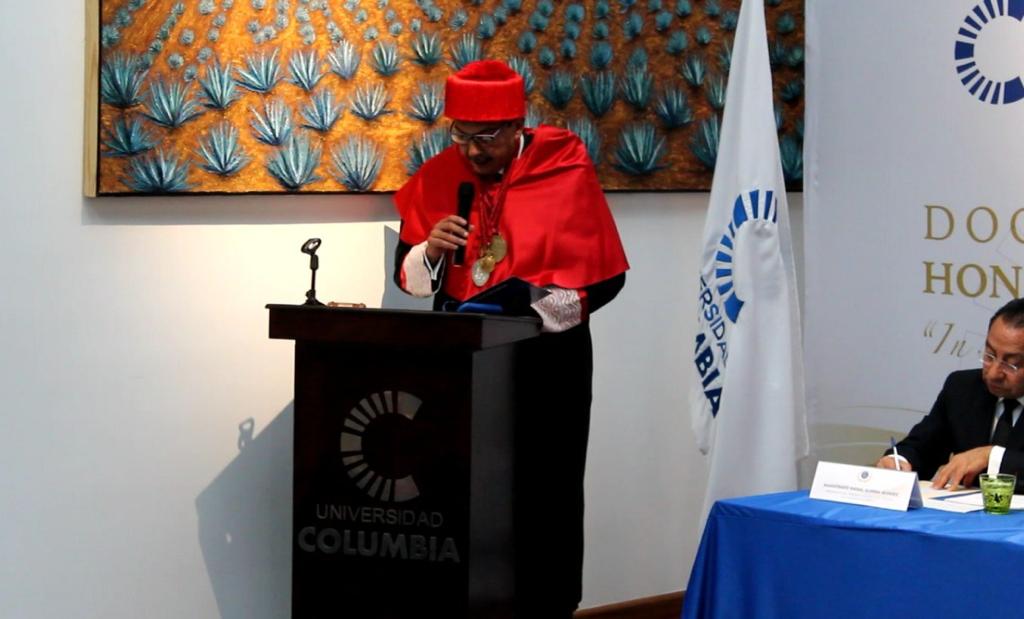 ENTREGA DOCTORADO HONORIS CAUSA