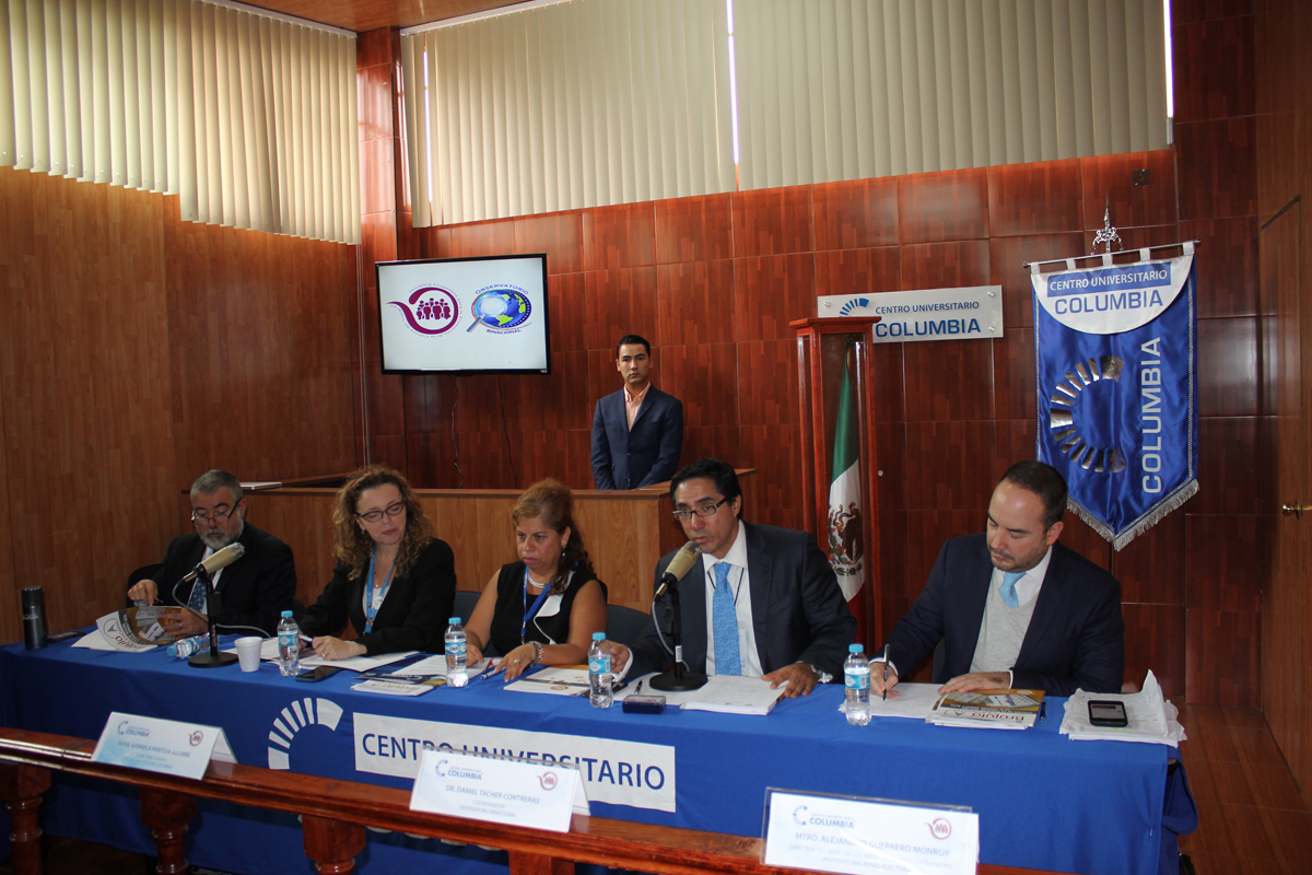 CONFERENCIA DE PRENSA PARA LA PRESENTACIÓN DE LA REVISTA BRÚJULA CIUDADANA