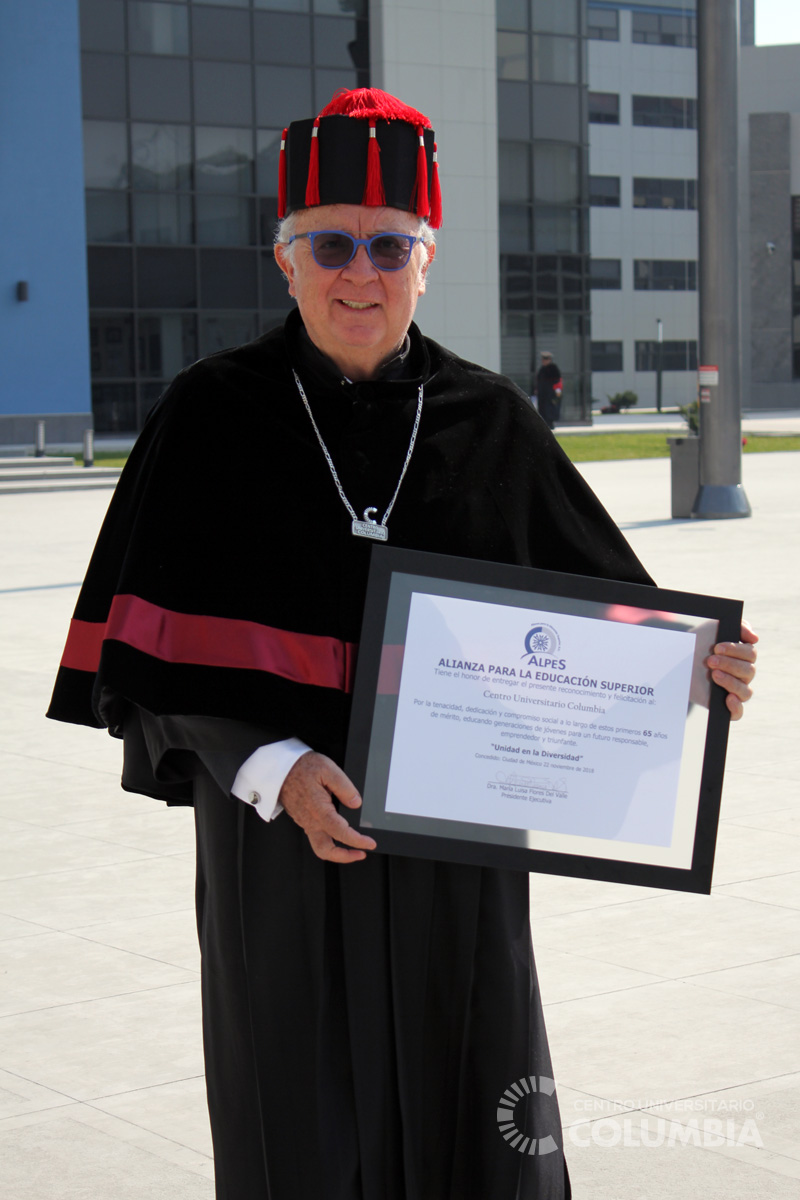 ENTREGA DE RECONOCIMIENTO POR LOS 65 AÑOS DEL CENTRO UNIVERSITARIO COLUMBIA DE PARTE DE LA ALIANZA PARA LA EDUCACIÓN SUPERIOR (ALPES) - XXI PREMIO A LA EXCELENCIA ESTUDIANTIL Y ACADÉMICA