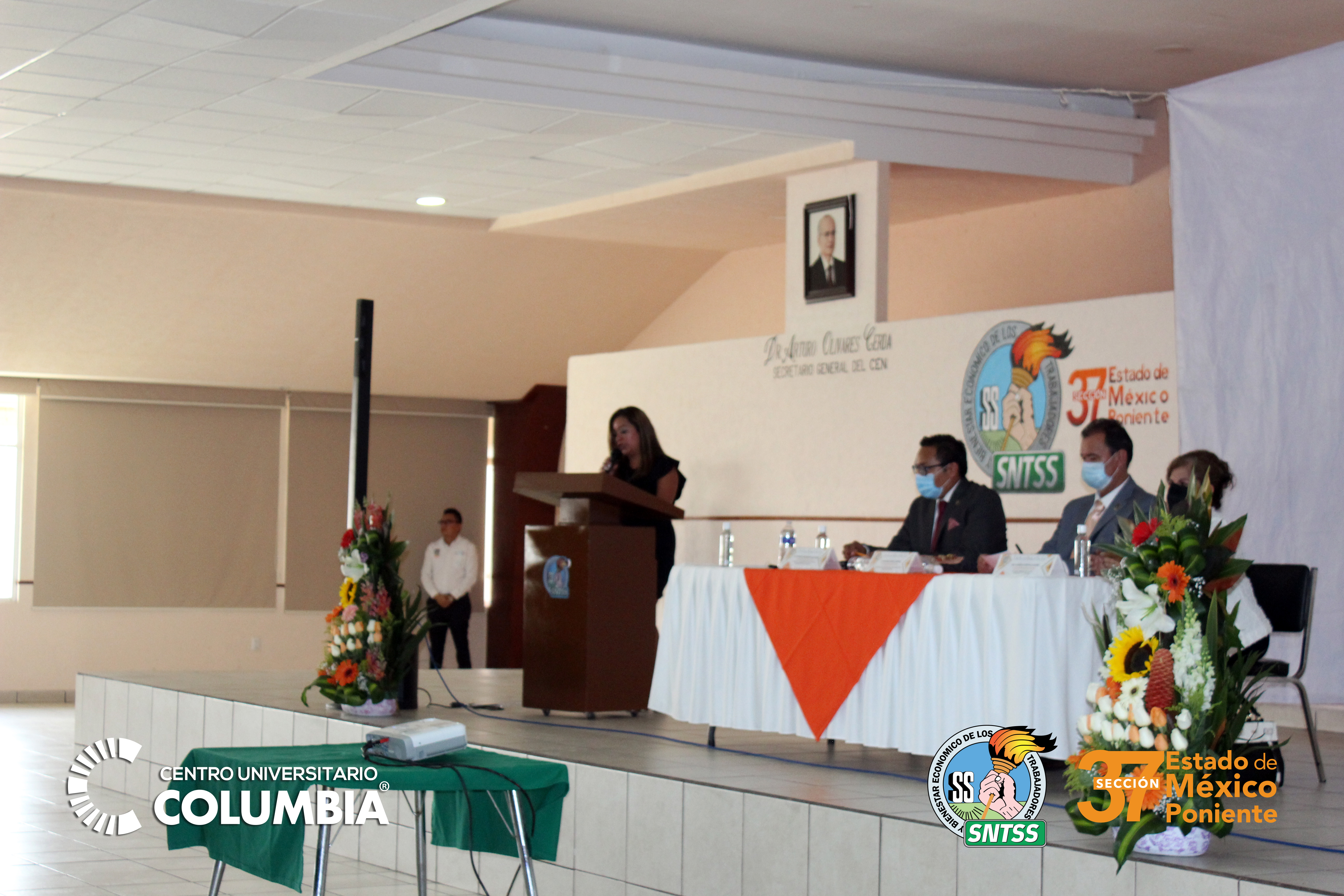 FORO DE LIDERAZGO DEL SNTSS