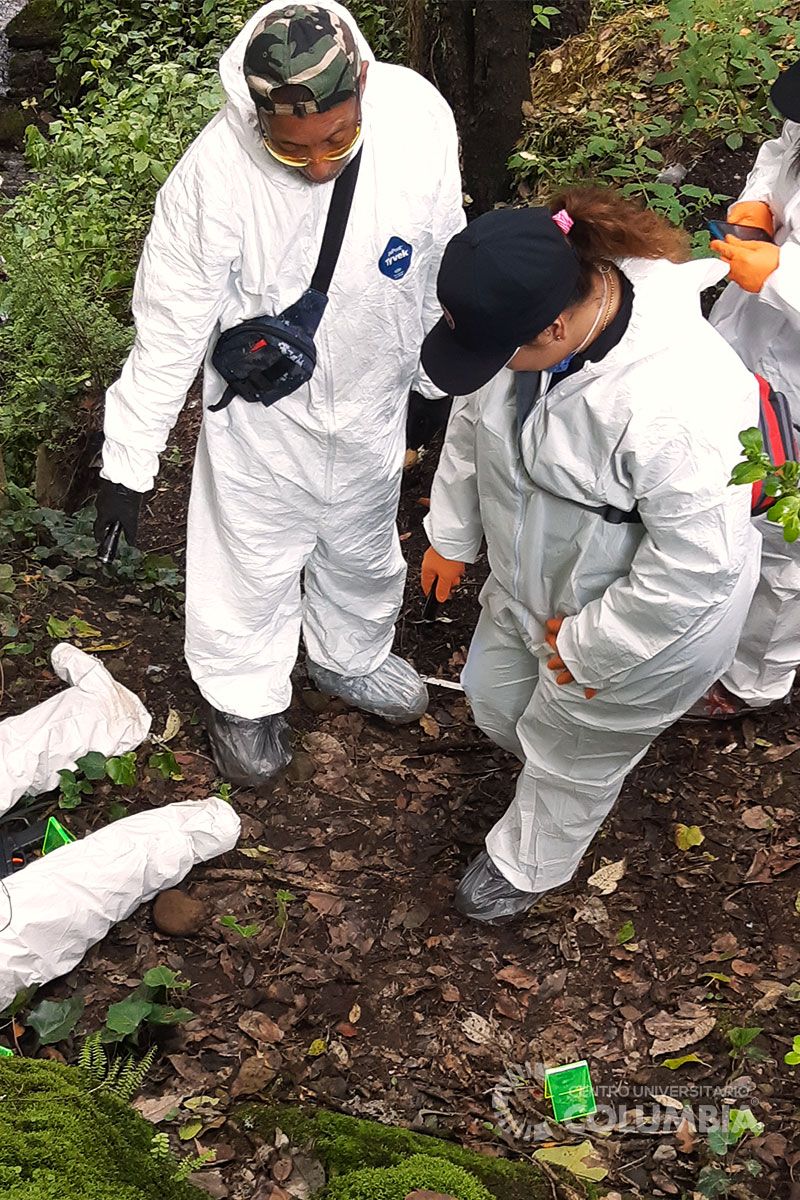 Práctica multidisciplinaria de Criminalística en campo